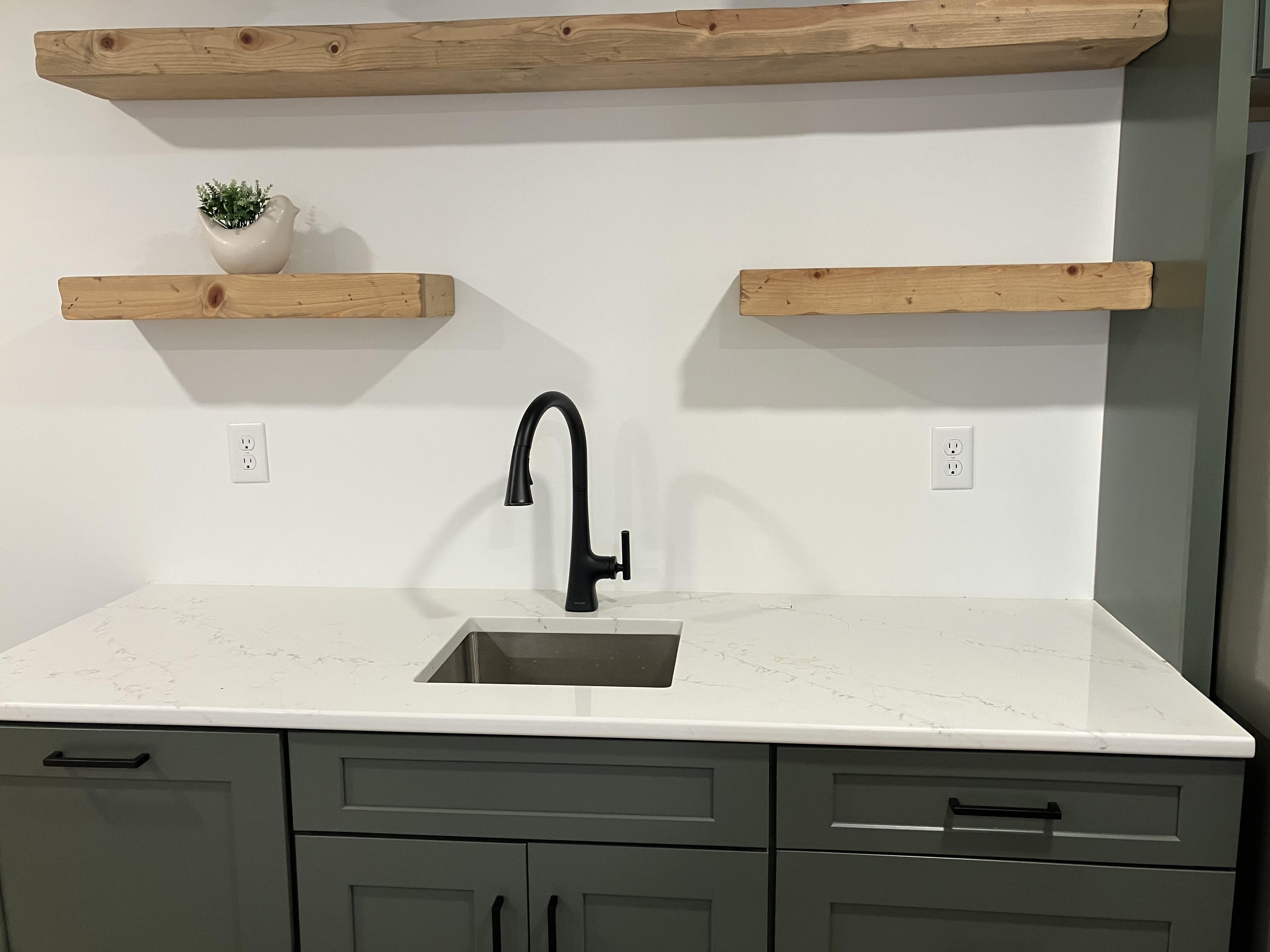 Install Backsplash in Wet Bar thumbnail