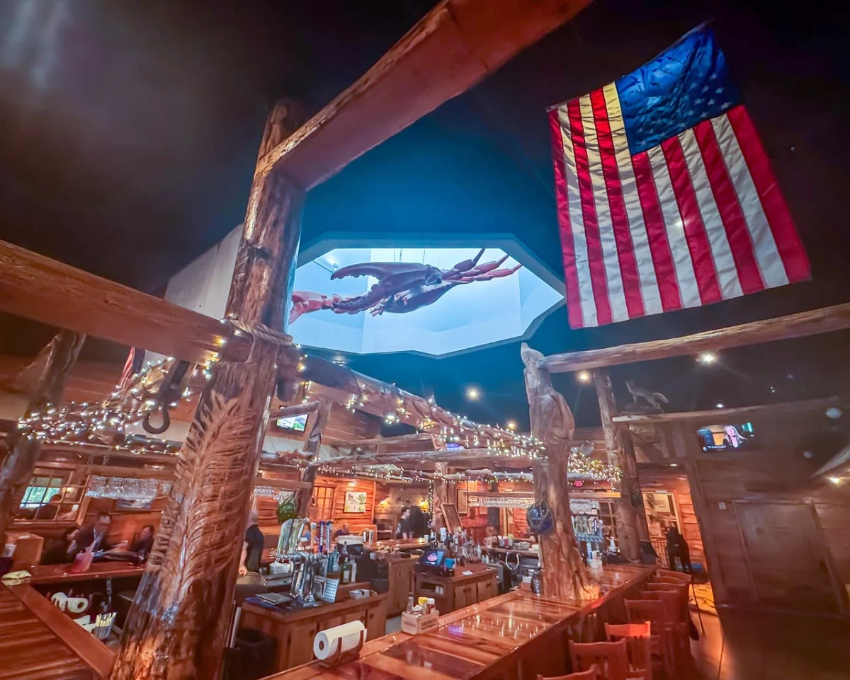 America's Most Ridiculous Roadside Bars: A Scientific Study Conducted One Pint At A Time - Roadside Bars and American Road Trips guide from The Tipple Times