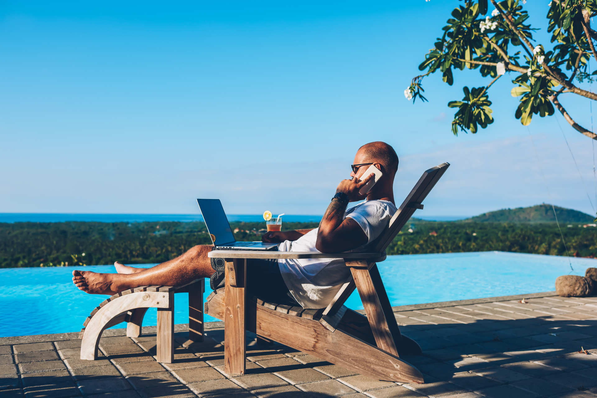 The Freedom to Step Away for Snack bar and Lounge owners
