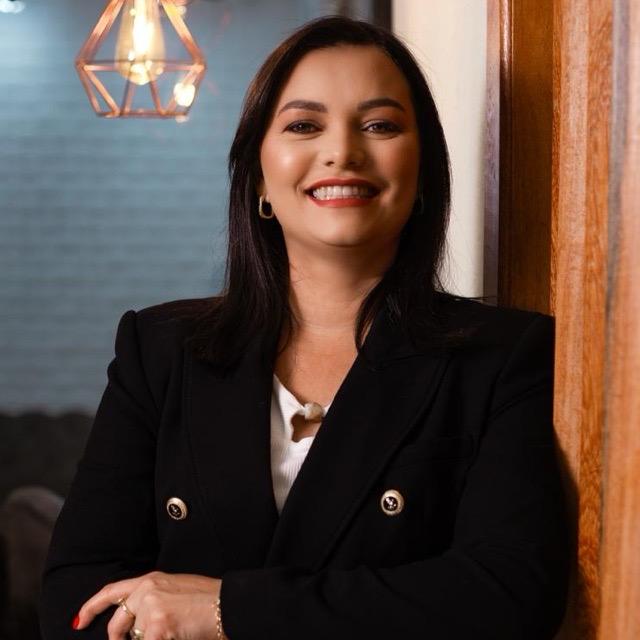 Dra. Dênia Silva