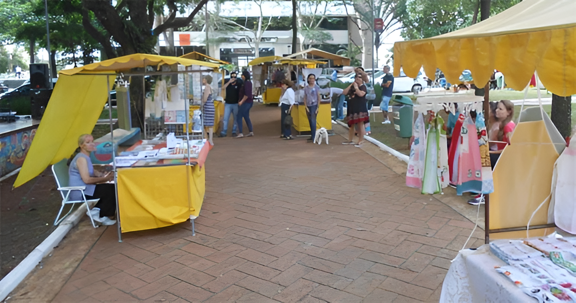 Foto da Feira de Arte, Artesanato e Cultura de Moema - Praça Nossa Senhora Aparecida