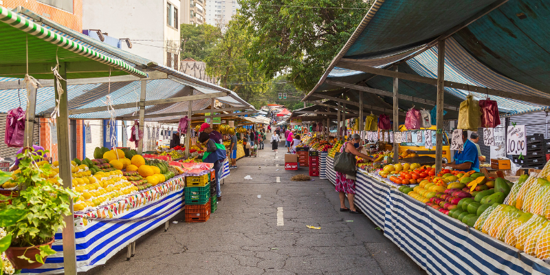 Feiras Livres na Zona Leste de SP: Guia Completo do Tatuapé, Mooca, Itaquera e Guaianases