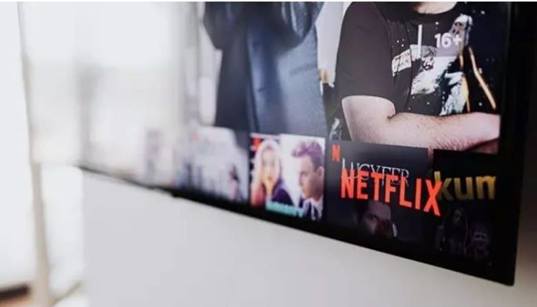 Netflix comenzará a cobrar por iniciar sesión fuera del hogar