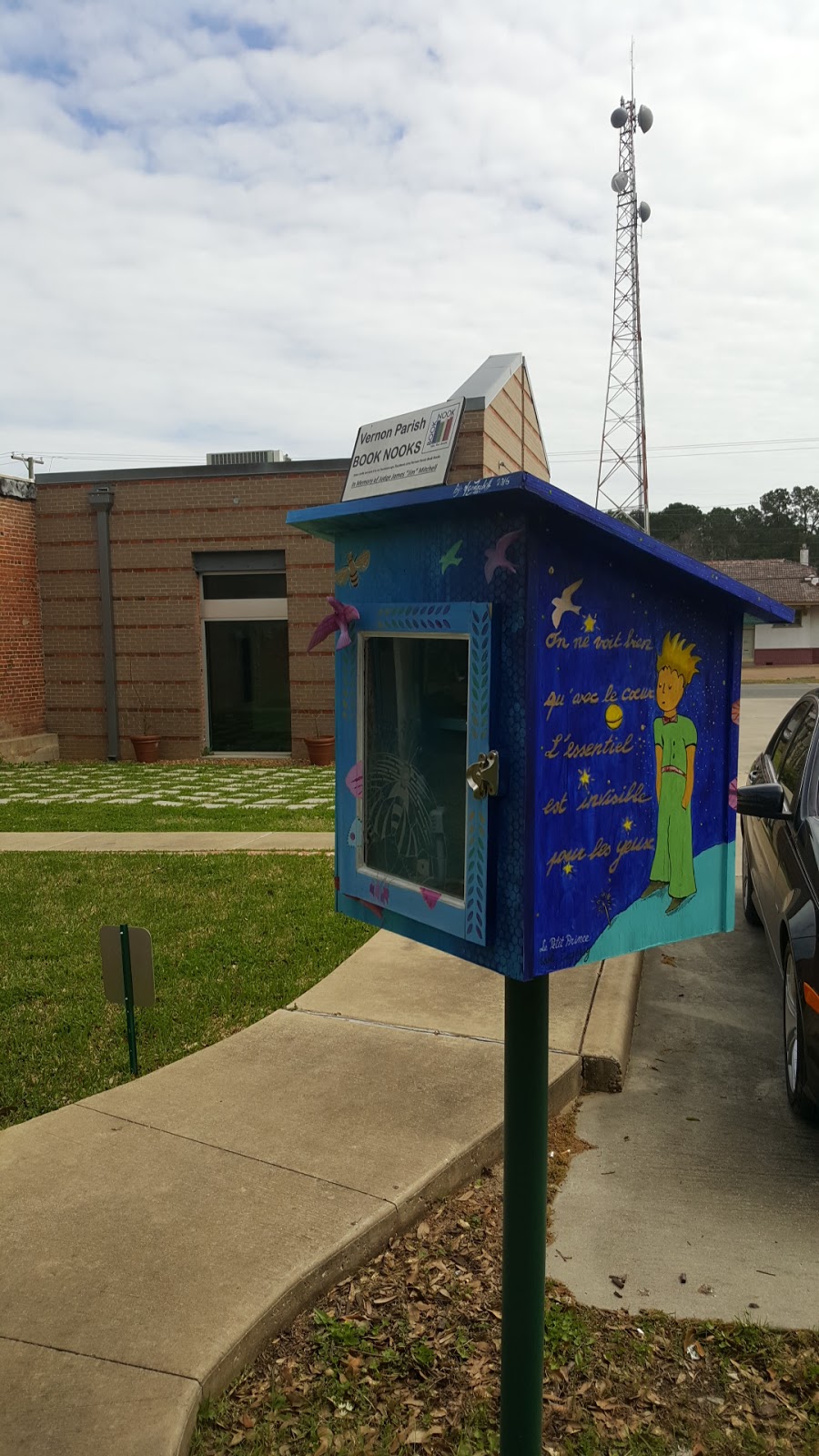 Book Nook At Oak Pointe Wellness Ctr