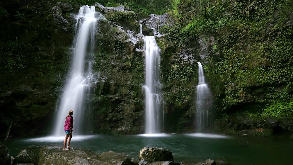 Upper Waikani Falls