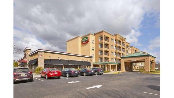 Courtyard by Marriott Somerset