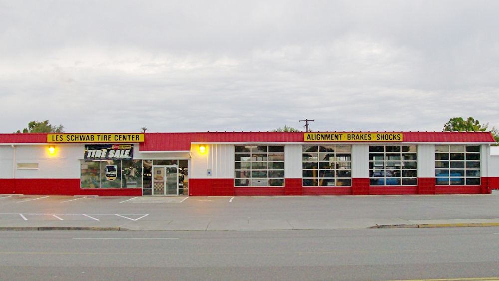 Les Schwab Tire Center