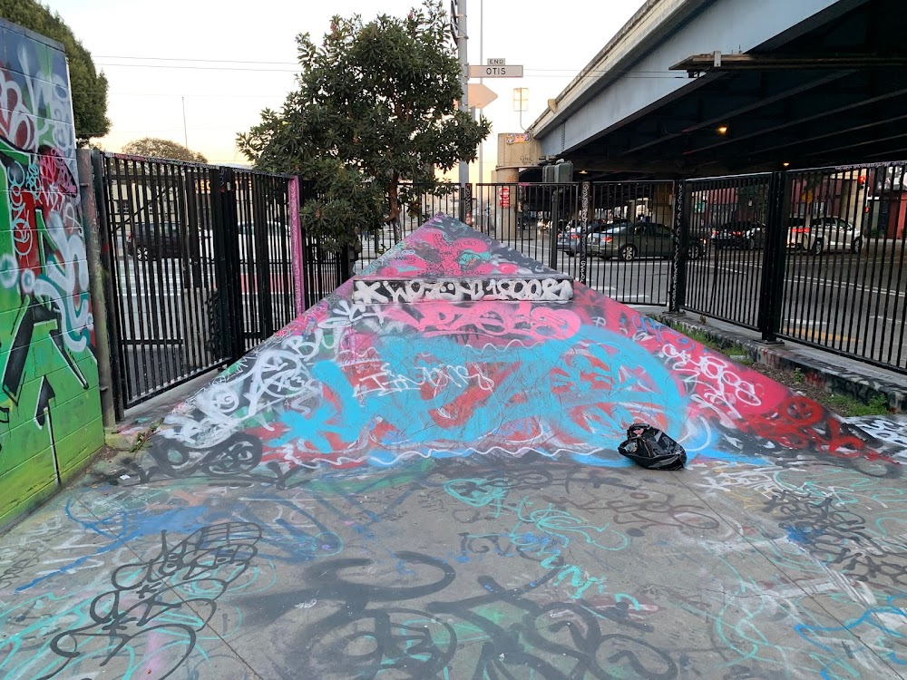 SoMa West Skatepark