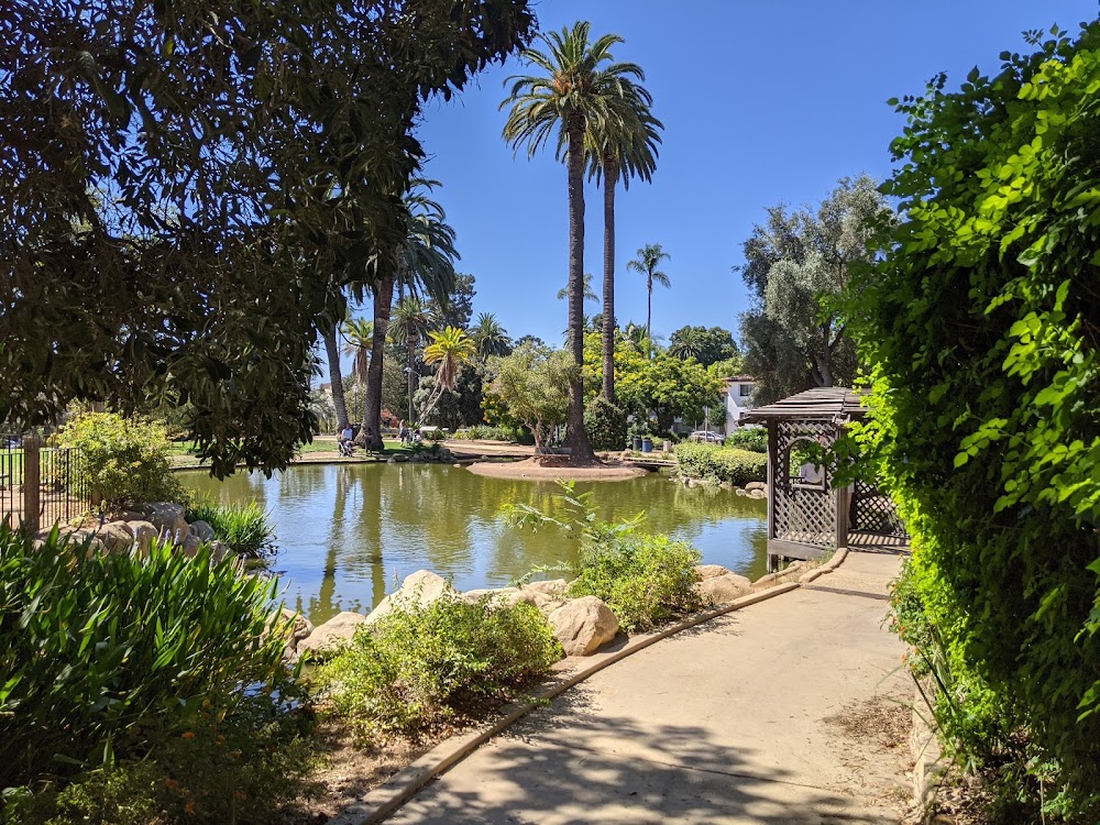 Alice Keck Park Memorial Garden