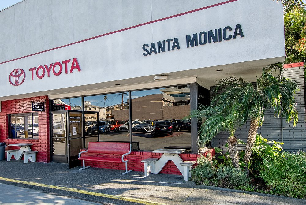 Toyota Santa Monica store