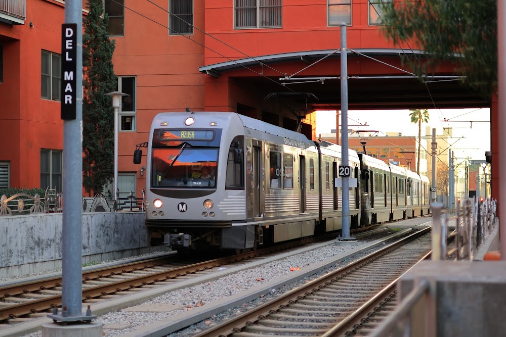 Del Mar Station