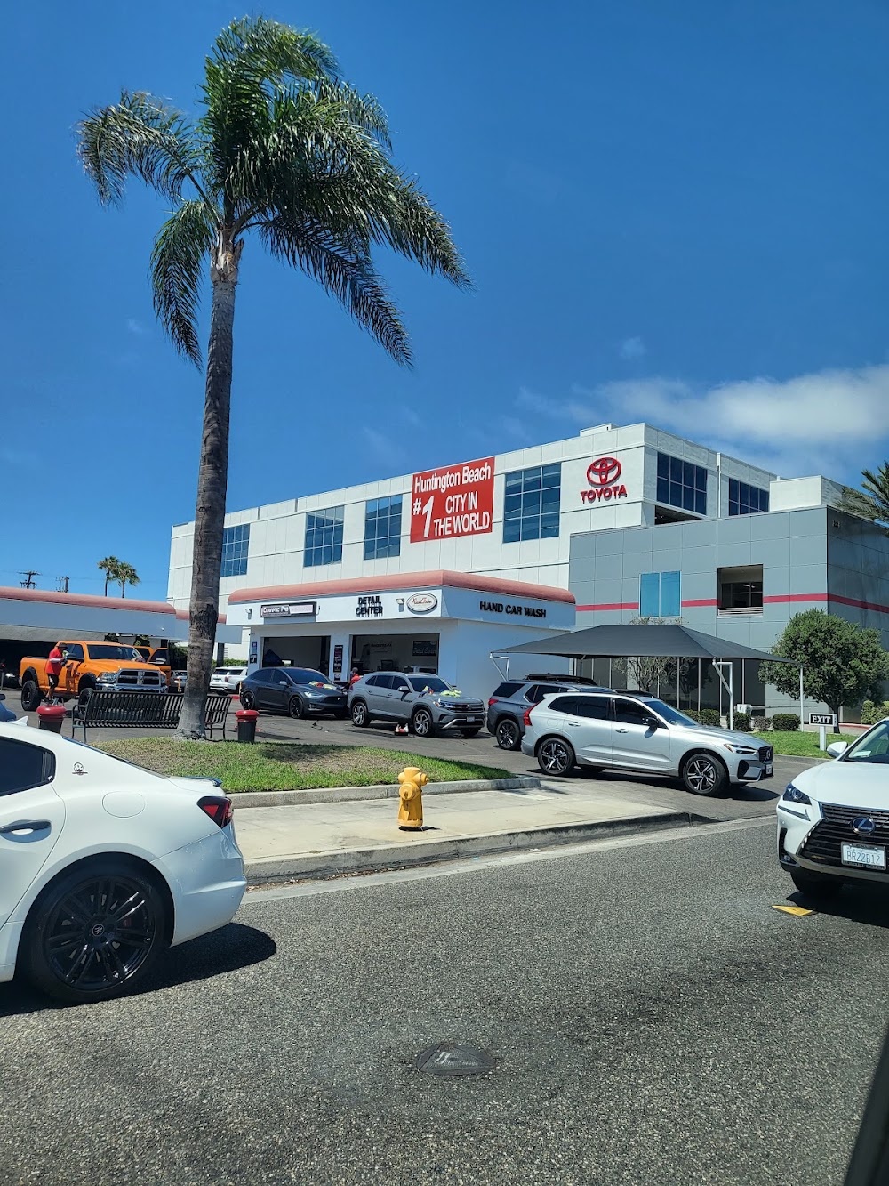 Toyota of Huntington Beach