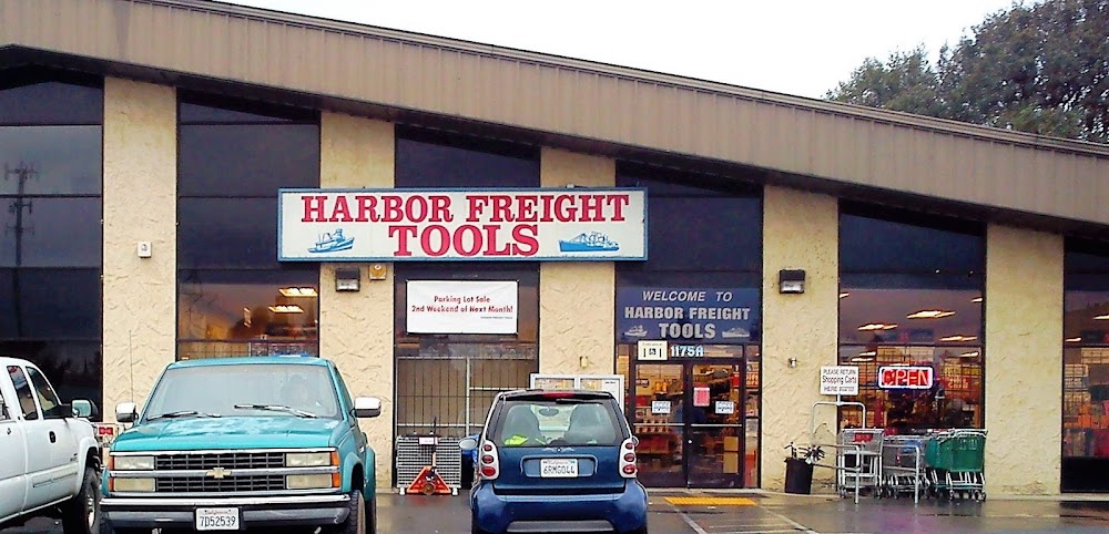 Harbor Freight Tools store