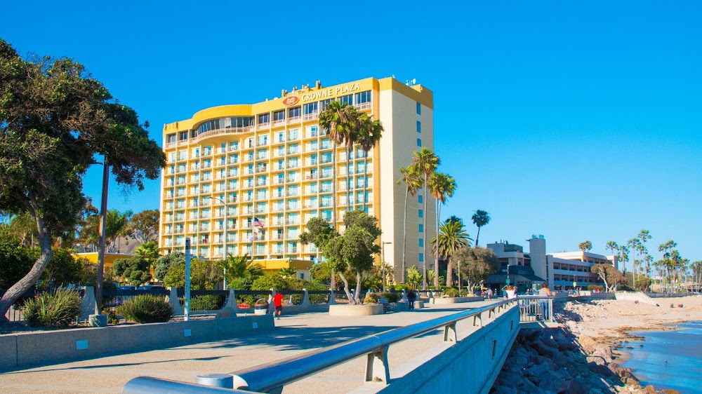 Crowne Plaza Ventura Beach