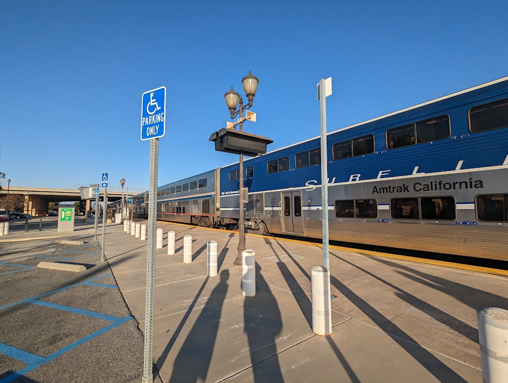 Camarillo Metrolink Station