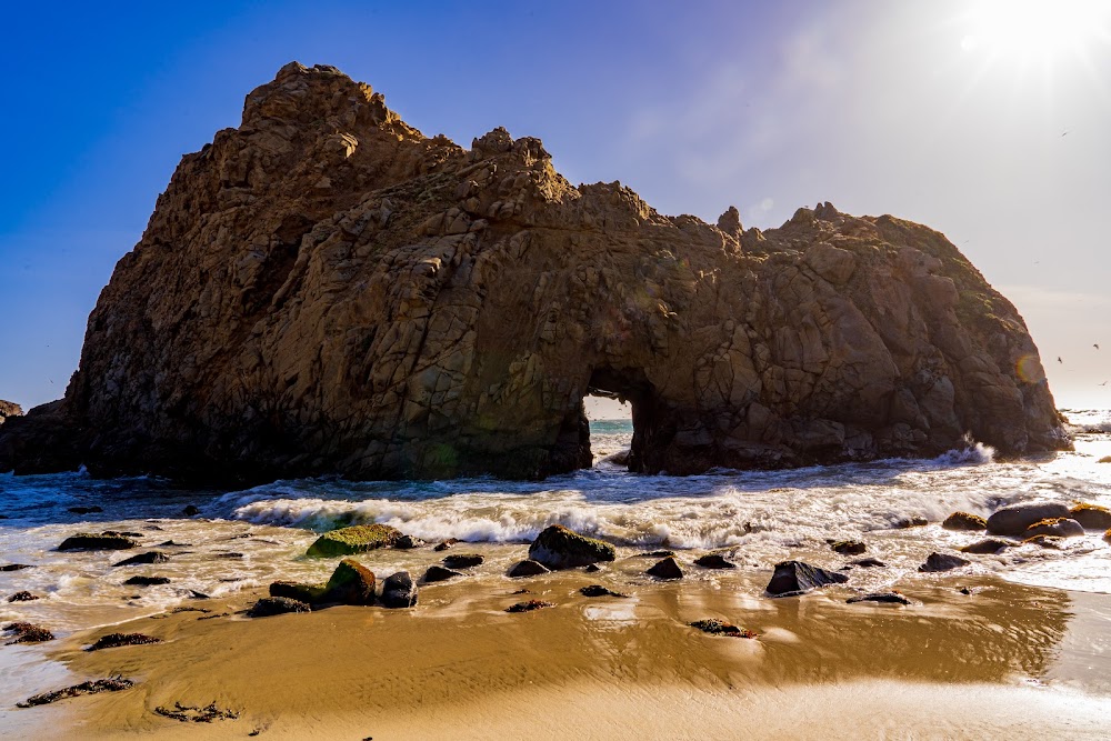 Keyhole Arch at Pfeiffer Beach