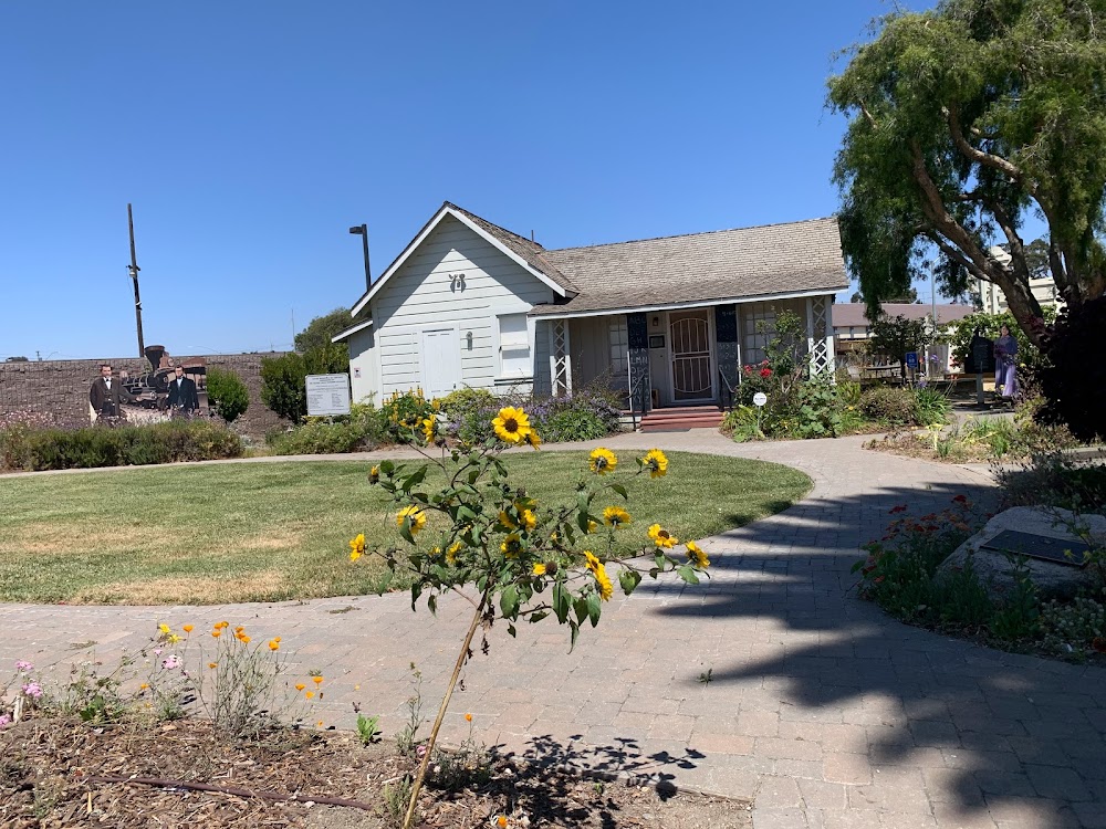 Harvey-Baker House