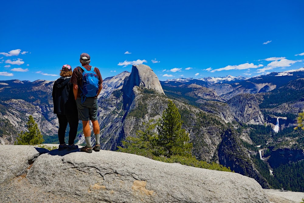 Glacier Point Trailhead