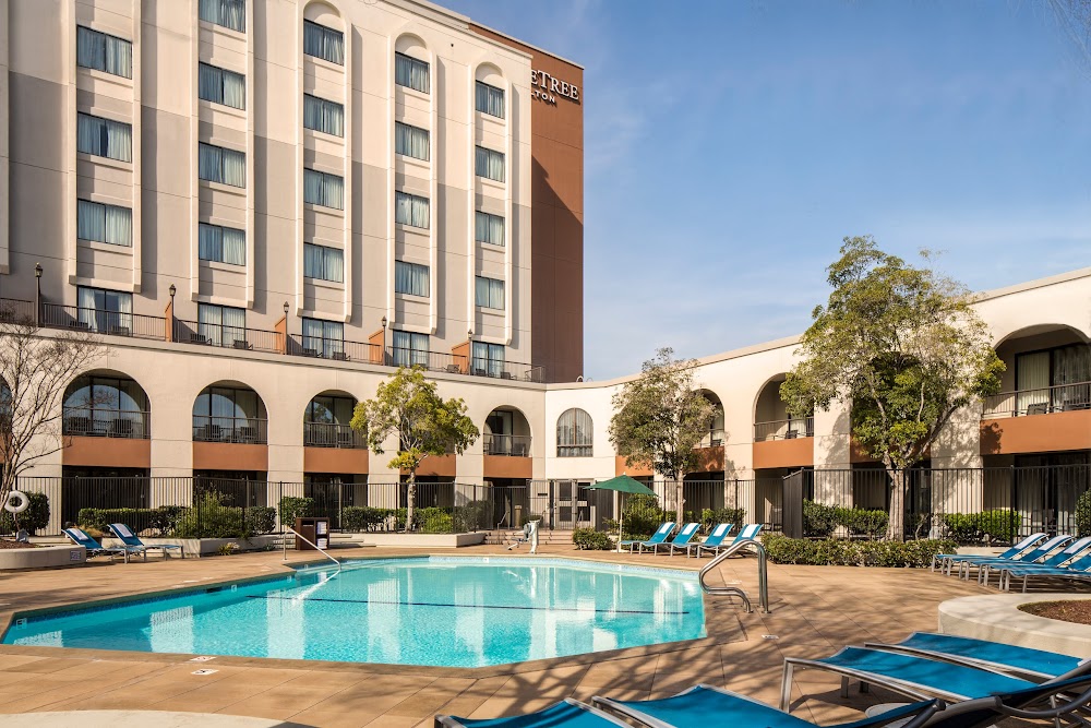 DoubleTree by Hilton Newark - Fremont