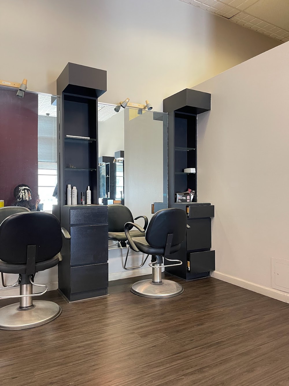 Elevate Salon