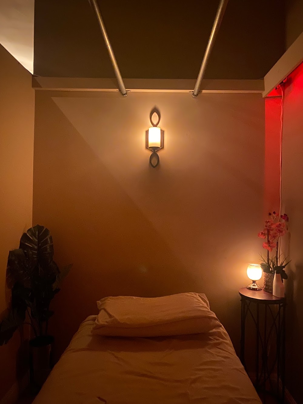 Leela Spa & Thai Massage