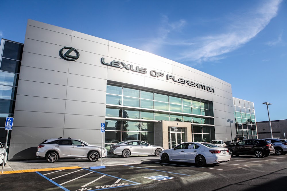 Lexus of Pleasanton store