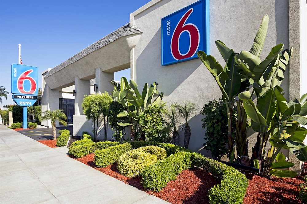 Motel 6 Costa Mesa, CA - Newport Beach