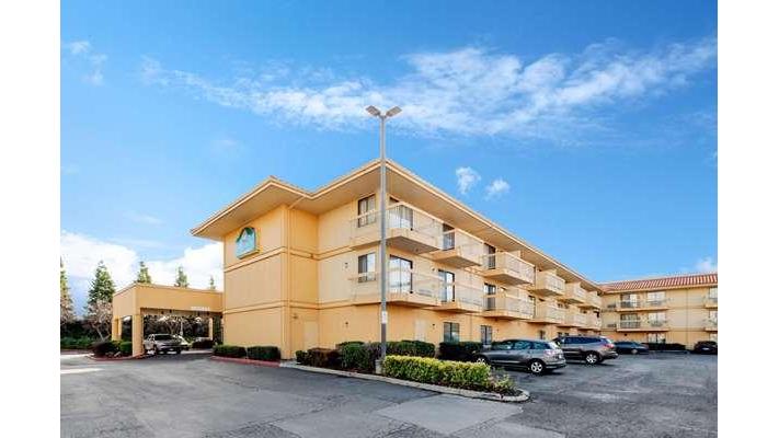 La Quinta Inn & Suites by Wyndham Oakland - Hayward