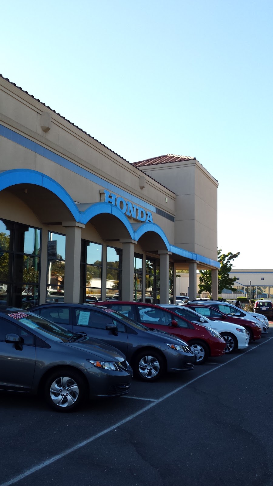 Hayward Honda Store