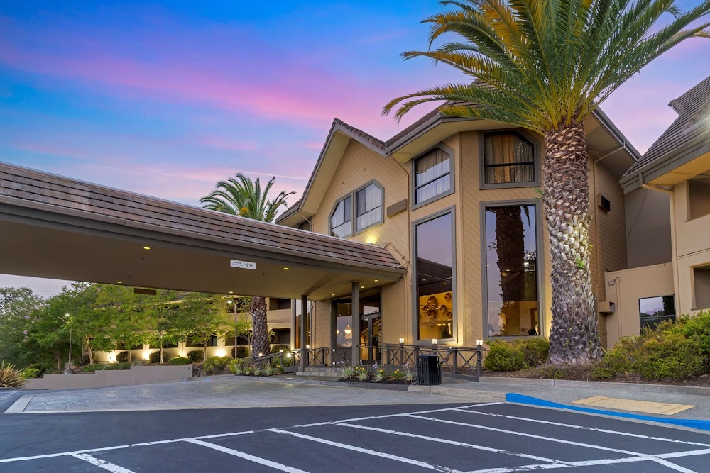 Best Western Plus Novato Oaks Inn