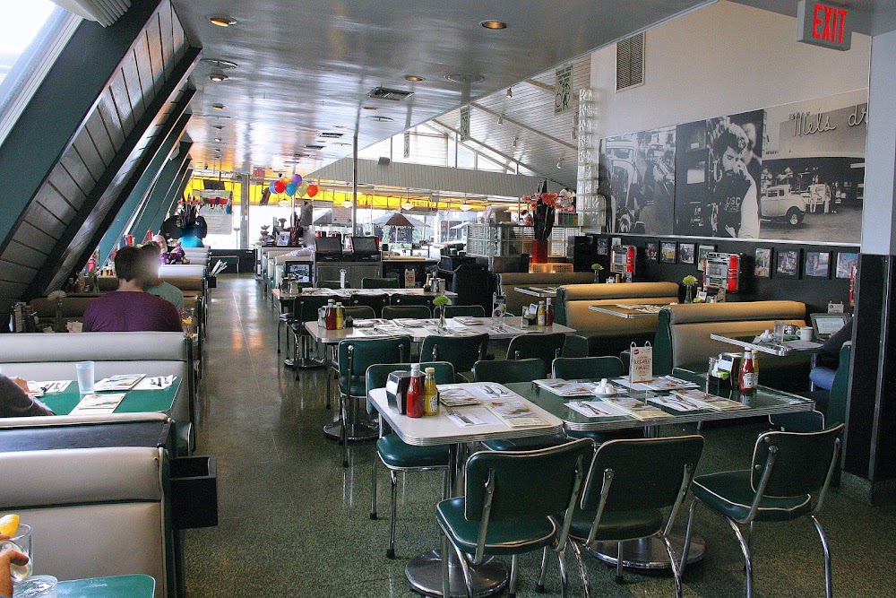 Mel's Drive-In Restaurant