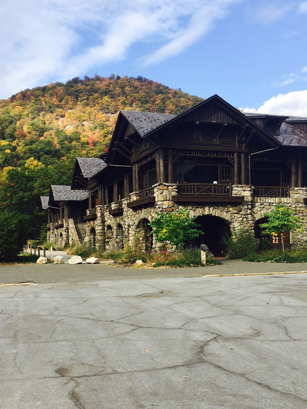 Bear Mountain Inn Restaurant