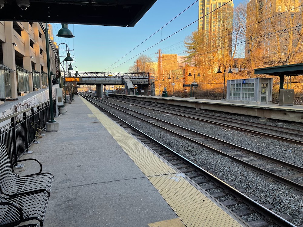 New Rochelle Train Station