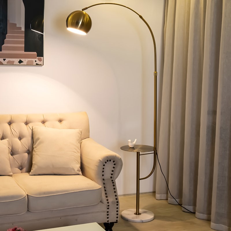 Đèn đứng phòng khách tạo khác biệt cho không gian sống- Ảnh 2.