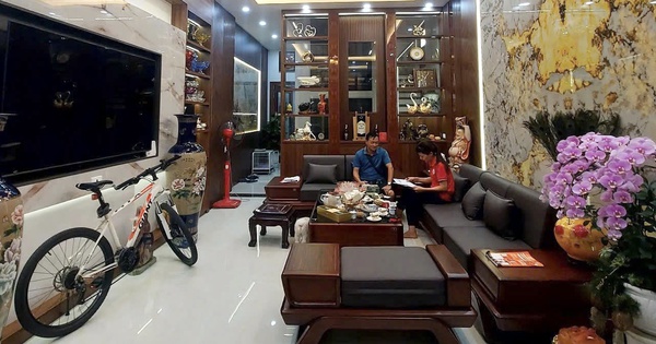 Có nên làm vách ngăn thông minh cho phòng khách?