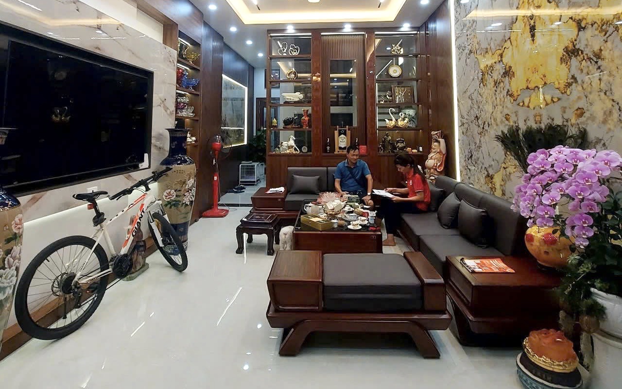 Có nên làm vách ngăn thông minh cho phòng khách?- Ảnh 1.