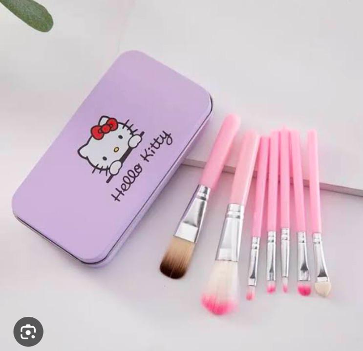 Hello Kitty 7 Piece Brush Set Kit