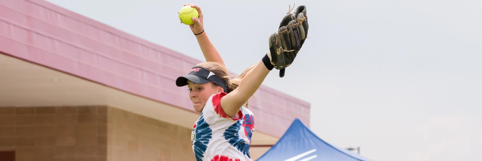 How to find the right college softball team for you