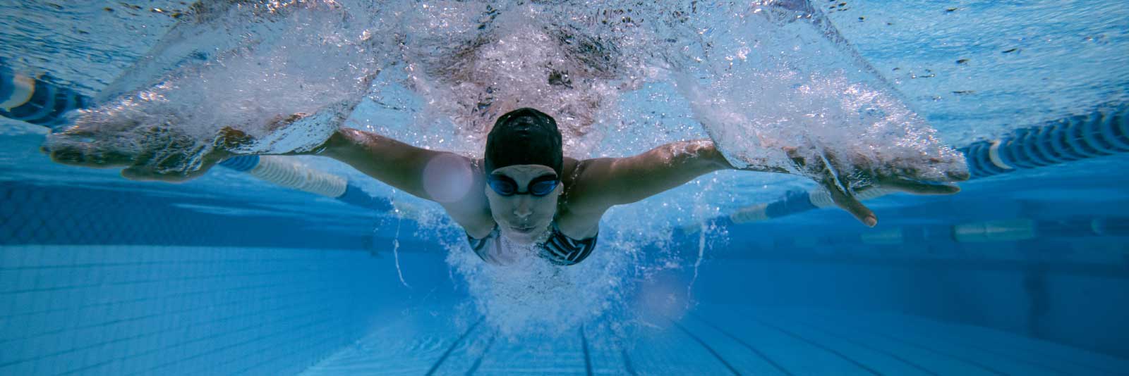 division 1 womens swimming teams