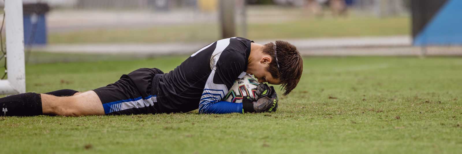 men's soccer goalie