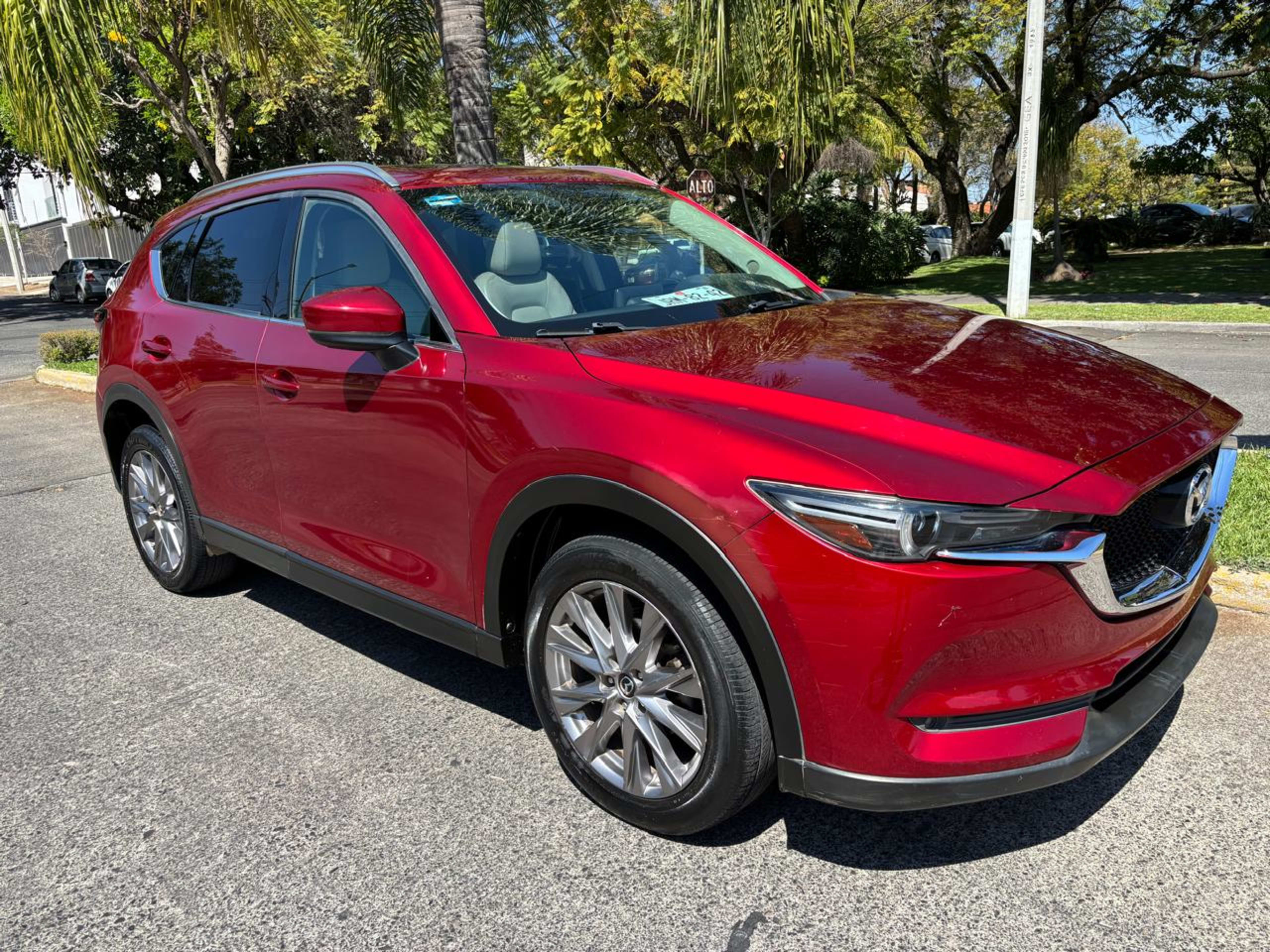 2019 Mazda CX5 Rojo tinto