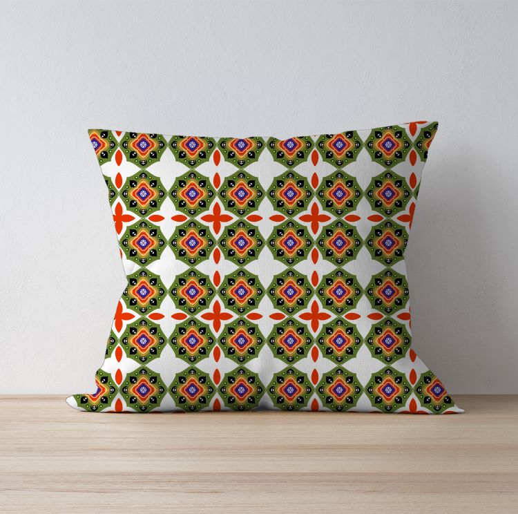 Green-Red Pattern Cushion Cover