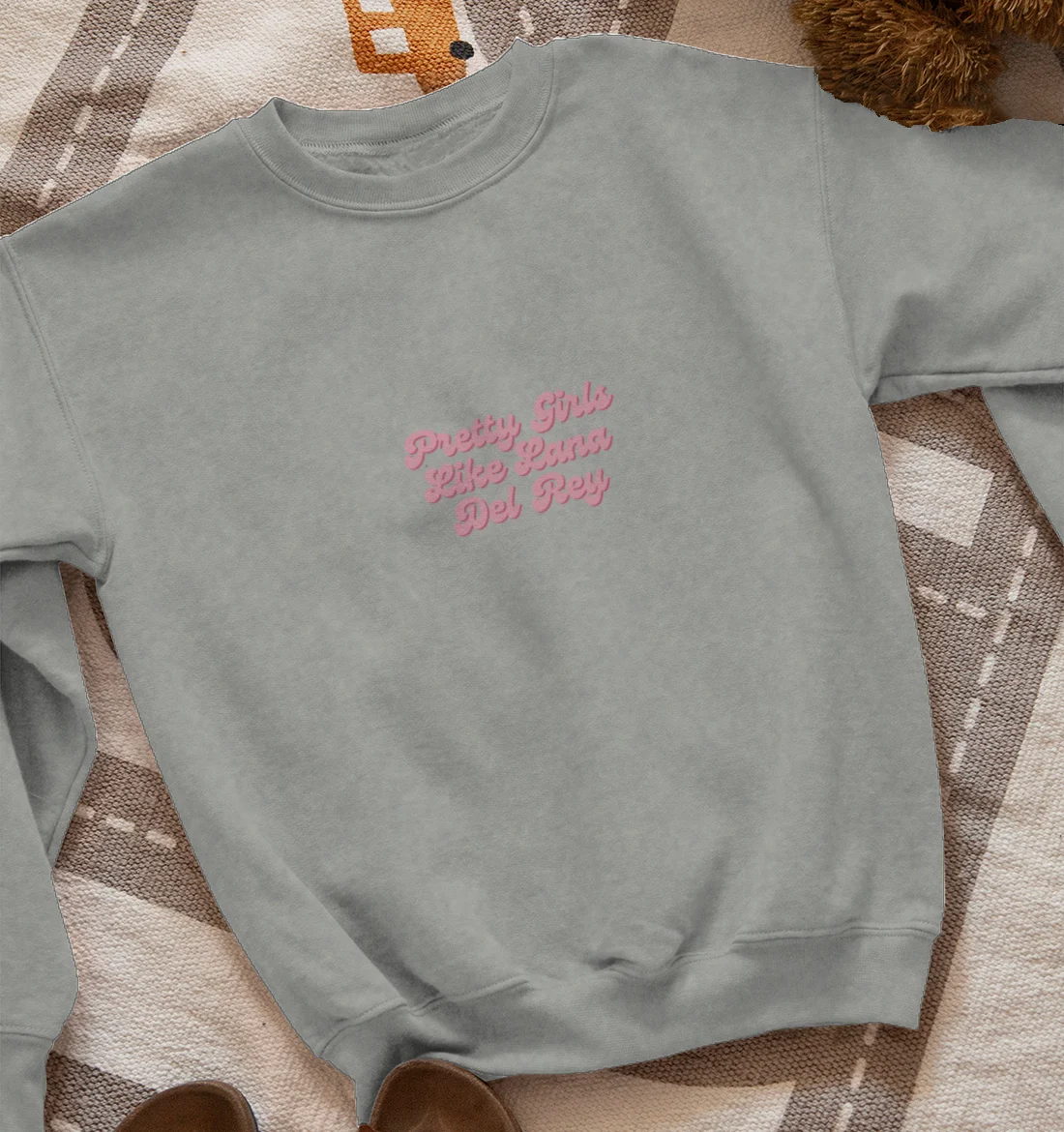 Pretty Girls Like Lana Del Rey Sweatshirt