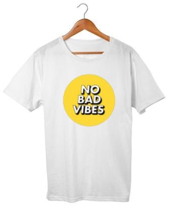No bad vibes Regular T-Shirt