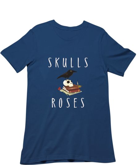 Skulls and roses Classic T-Shirt
