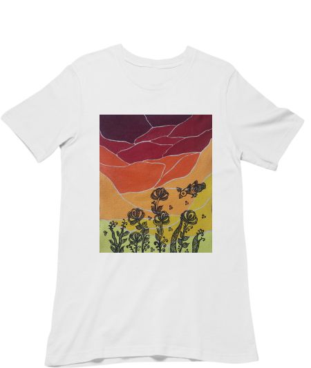 buzzing around flowers Regular T-Shirt