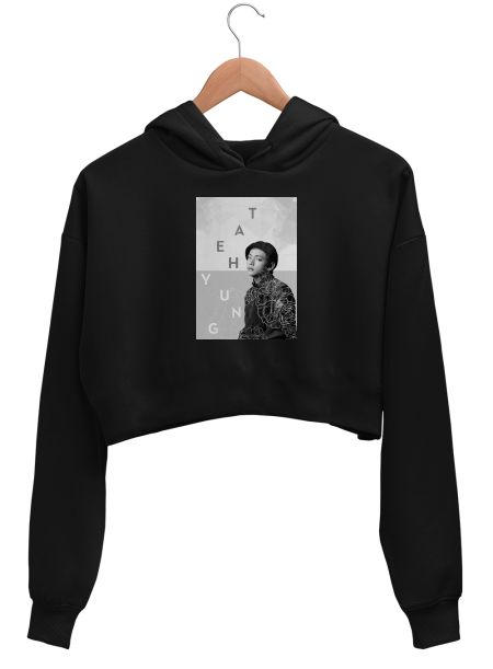 BTS V Kim Taehyung (Monochrome Edit) Crop Hoodie