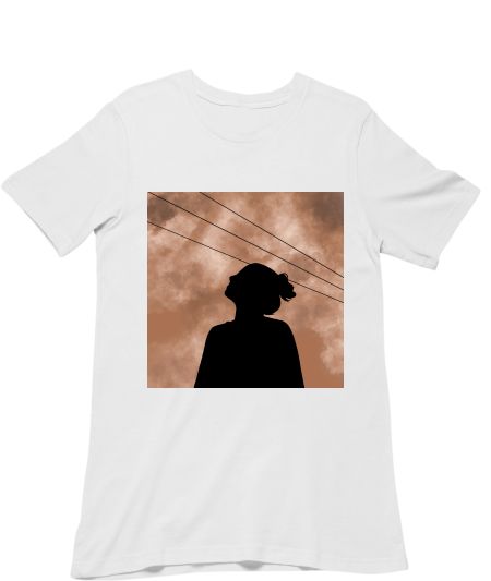 alone under the sky Regular T-Shirt