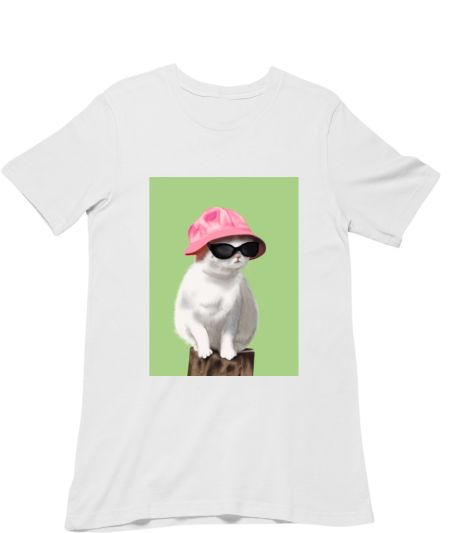 Don’t mess with this kitty (Green & Pink) Regular T-Shirt
