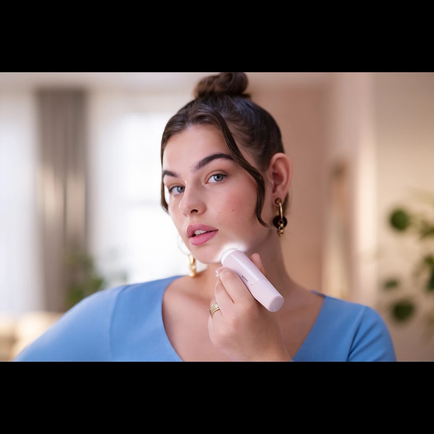 Philips BRR454/00 Facial Hair Remover 5000 Series for Women - Thumbnail 4